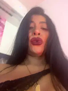 Snapshot of canela_10 chatting on 16, 9, 2025 canela 10 online show from 16, 9, 2025
