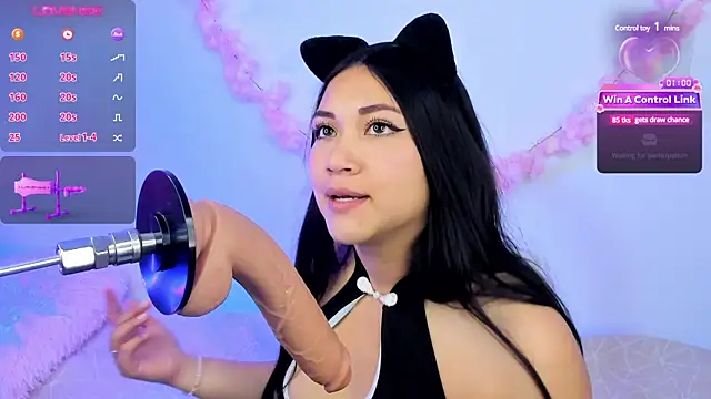 pauline golden1 online show from 30, 1, 2025