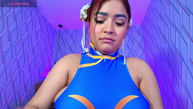 NicolleTaylor online show from 19, 9, 2025