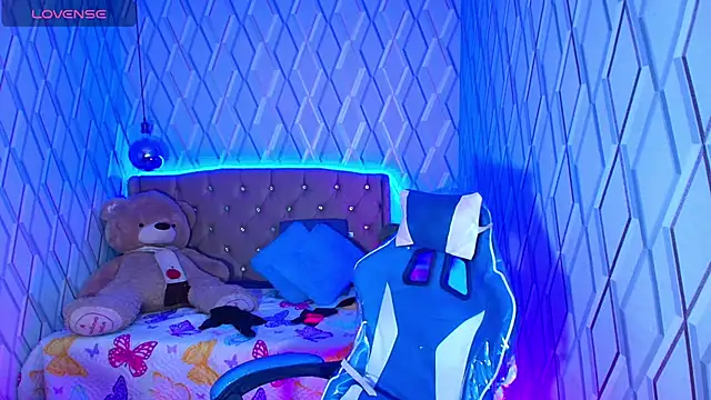 NicolleTaylor online show from 27, 10, 2025