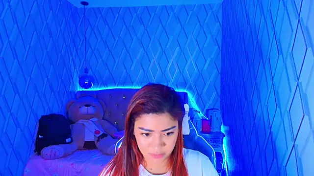 NicolleTaylor online show from 16, 11, 2025