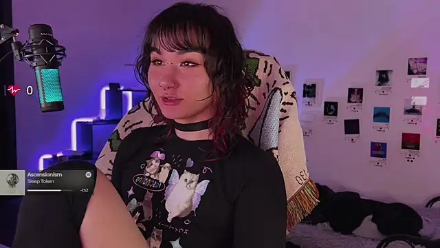 Snapshot of deadlysweet chatting on 27, 10, 2025 deadlysweet online show from 27, 10, 2025