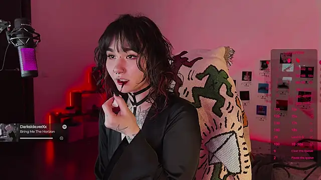 Snapshot of deadlysweet chatting on 23, 11, 2025 deadlysweet online show from 23, 11, 2025