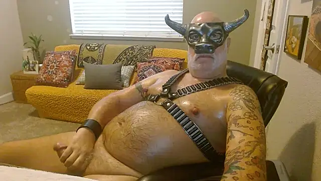 musclebearnips online show from 16, 10, 2025