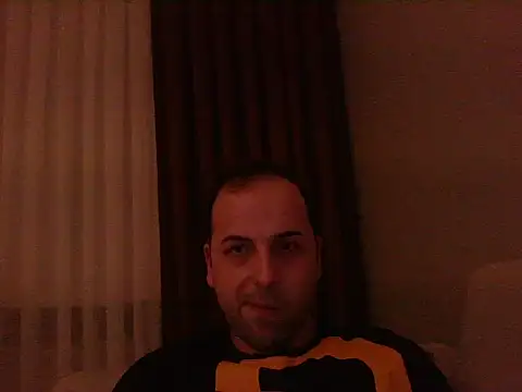 Snapshot of Yldrmm_9553 chatting on 26, 4, 2026 Yldrmm 9553 online show from 26, 4, 2026
