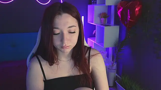 YasmineWest online show from 14, 3, 2025