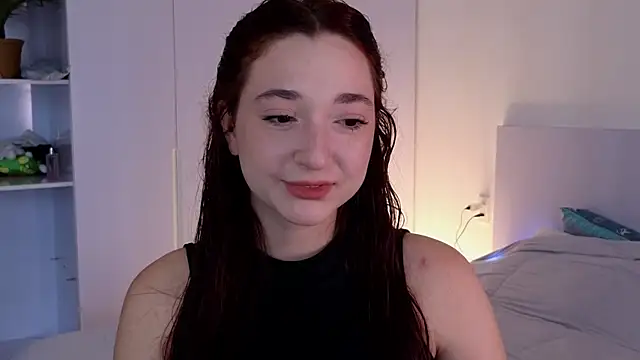 Snapshot of YasmineWest chatting on 27, 6, 2026 YasmineWest online show from 27, 6, 2026