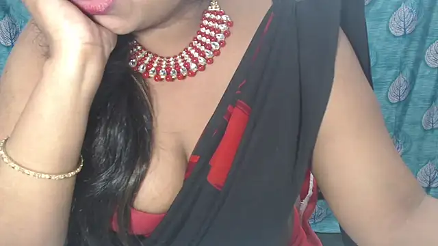 Sophia your online show from 8, 3, 2025