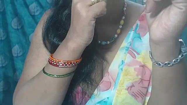 Sophia your online show from 6, 10, 2025