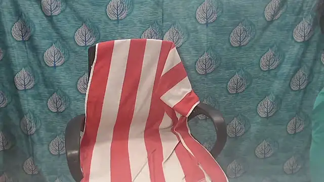 Sophia your online show from 10, 10, 2025