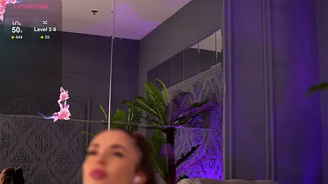 Snapshot of EsmeAinsley chatting on 21, 12, 2024 EsmeAinsley online show from 21, 12, 2024