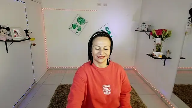 lollita 23  online show from 7, 1, 2026