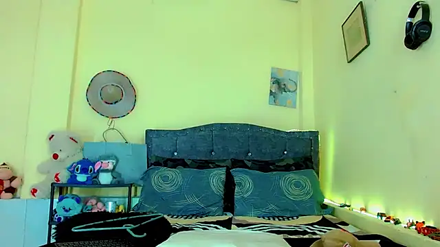 Liamscott  online show from 6, 4, 2026