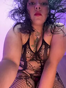 Snapshot of JulianaCastillo chatting on 8, 3, 2025 JulianaCastillo online show from 8, 3, 2025