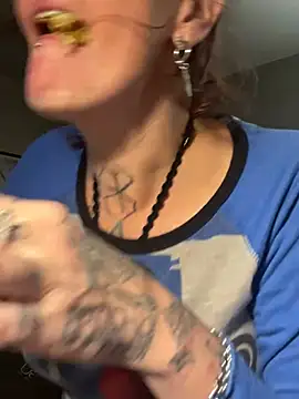 renegade vyxxen online show from 23, 12, 2024