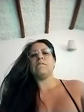 Snapshot of LucifernandaSw chatting on 17, 10, 2025 LucifernandaSw online show from 17, 10, 2025