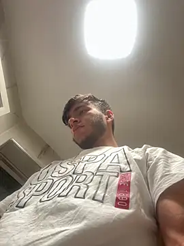 Snapshot of alejdrip chatting on 12, 12, 2024 alejdrip online show from 12, 12, 2024