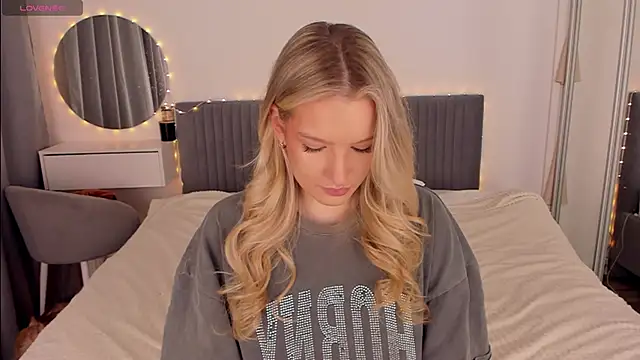 CassieRayss online show from 25, 2, 2026