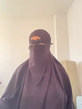 Snapshot of Hijabi_HotGirls chatting on 16, 2, 2025 Hijabi HotGirls online show from 16, 2, 2025