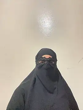 Snapshot of Hijabi_HotGirls chatting on 27, 2, 2025 Hijabi HotGirls online show from 27, 2, 2025