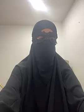 Snapshot of Hijabi_HotGirls chatting on 2, 3, 2025 Hijabi HotGirls online show from 2, 3, 2025