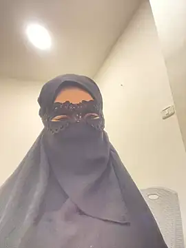 Snapshot of Hijabi_HotGirls chatting on 11, 3, 2025 Hijabi HotGirls online show from 11, 3, 2025
