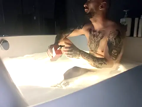 Mjuser666 online show from 20, 12, 2025