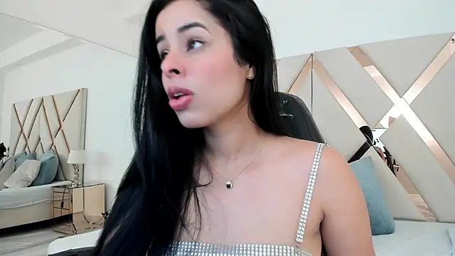 Snapshot of emma_castilloo chatting on 16, 2, 2026 emma castilloo online show from 16, 2, 2026