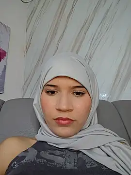 Snapshot of hanaa_18 chatting on 24, 4, 2026 hanaa 18 online show from 24, 4, 2026