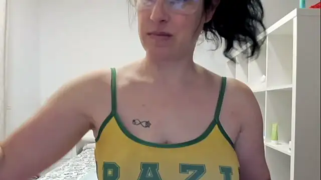 emmita69  online show from 27, 11, 2025