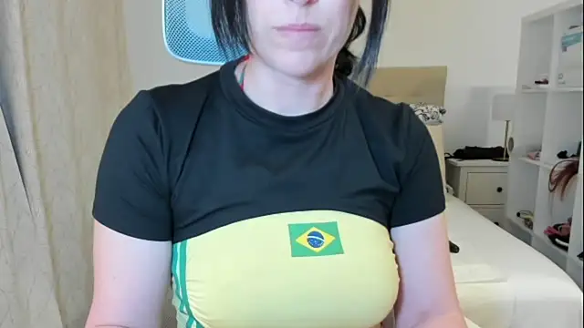 emmita69  online show from 16, 4, 2026