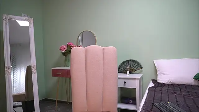 HaileyMoonn online show from 20, 10, 2025