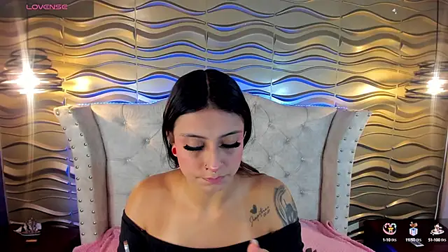 Andreita Jones online show from 1, 2, 2025