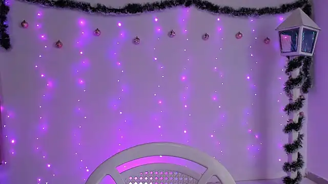 cute roxana  online show from 28, 12, 2024