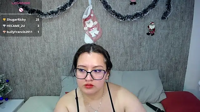 Snapshot of dannarossy_ chatting on 3, 1, 2025 dannarossy online show from 3, 1, 2025