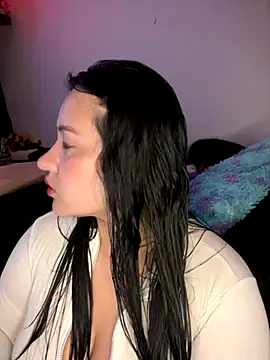 Snapshot of dannarossy_ chatting on 9, 9, 2025 dannarossy online show from 9, 9, 2025
