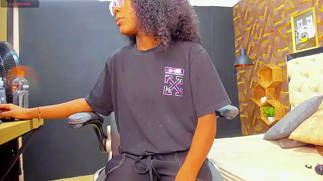 Snapshot of deyy_madissonn chatting on 29, 1, 2025 deyy madissonn online show from 29, 1, 2025