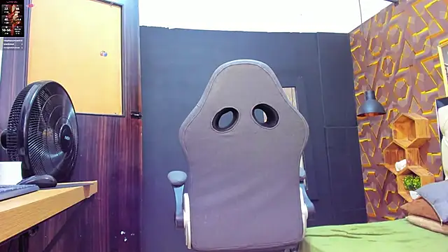 Snapshot of deyy_madissonn chatting on 23, 3, 2025 deyy madissonn online show from 23, 3, 2025