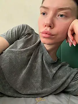 Lisaaa Alisa online show from 5, 6, 2026
