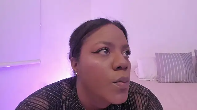 Sexyshantal  online show from 1, 4, 2026