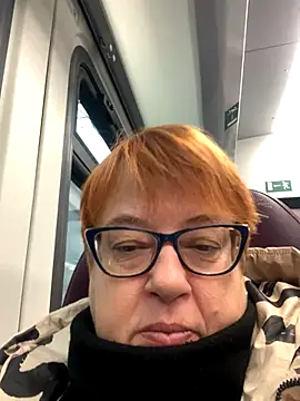 Snapshot of Klio5678 chatting on 3, 11, 2025 Klio5678 online show from 3, 11, 2025