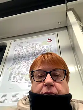 Snapshot of Klio5678 chatting on 3, 11, 2025 Klio5678 online show from 3, 11, 2025