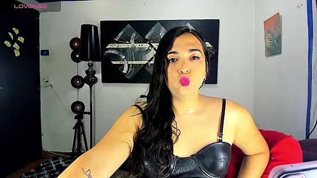 SARAMISHA online show from 12, 1, 2026