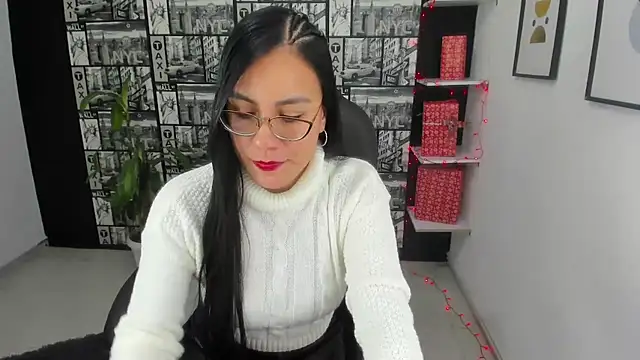 Snapshot of Agata-Moon chatting on 4, 1, 2025 Agata-Moon online show from 4, 1, 2025