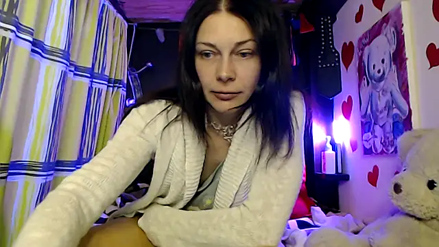 Snapshot of HarleyQuinn_69 chatting on 8, 3, 2025 HarleyQuinn 69 online show from 8, 3, 2025