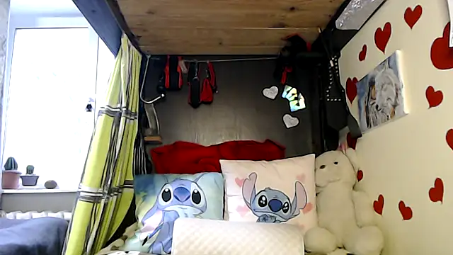 Snapshot of HarleyQuinn_69 chatting on 15, 9, 2025 HarleyQuinn 69 online show from 15, 9, 2025