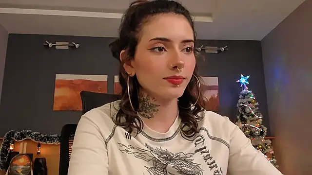 Snapshot of LiliJones_ chatting on 4, 12, 2024 LiliJones online show from 4, 12, 2024