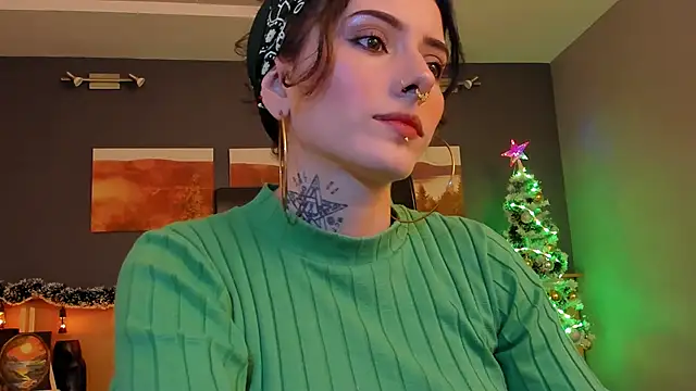 Snapshot of LiliJones_ chatting on 5, 12, 2024 LiliJones online show from 5, 12, 2024