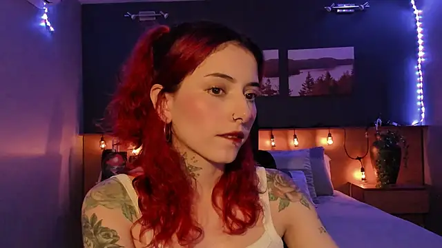 Snapshot of LiliJones_ chatting on 7, 1, 2025 LiliJones online show from 7, 1, 2025