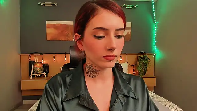 Snapshot of LiliJones_ chatting on 16, 1, 2025 LiliJones online show from 16, 1, 2025